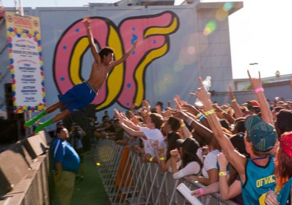 Camp Flog Gnaw Carnival 2012: Taco Stage Diving